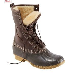 L.L. Bean Women’s Bean Boots 10’ shearling lined. Size 7